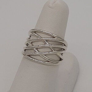 Women's Ring, Criss Cross